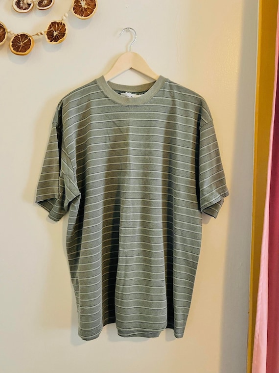 Willow Bay Y2K 90's Striped Skater T-Shirt, Size … - image 1