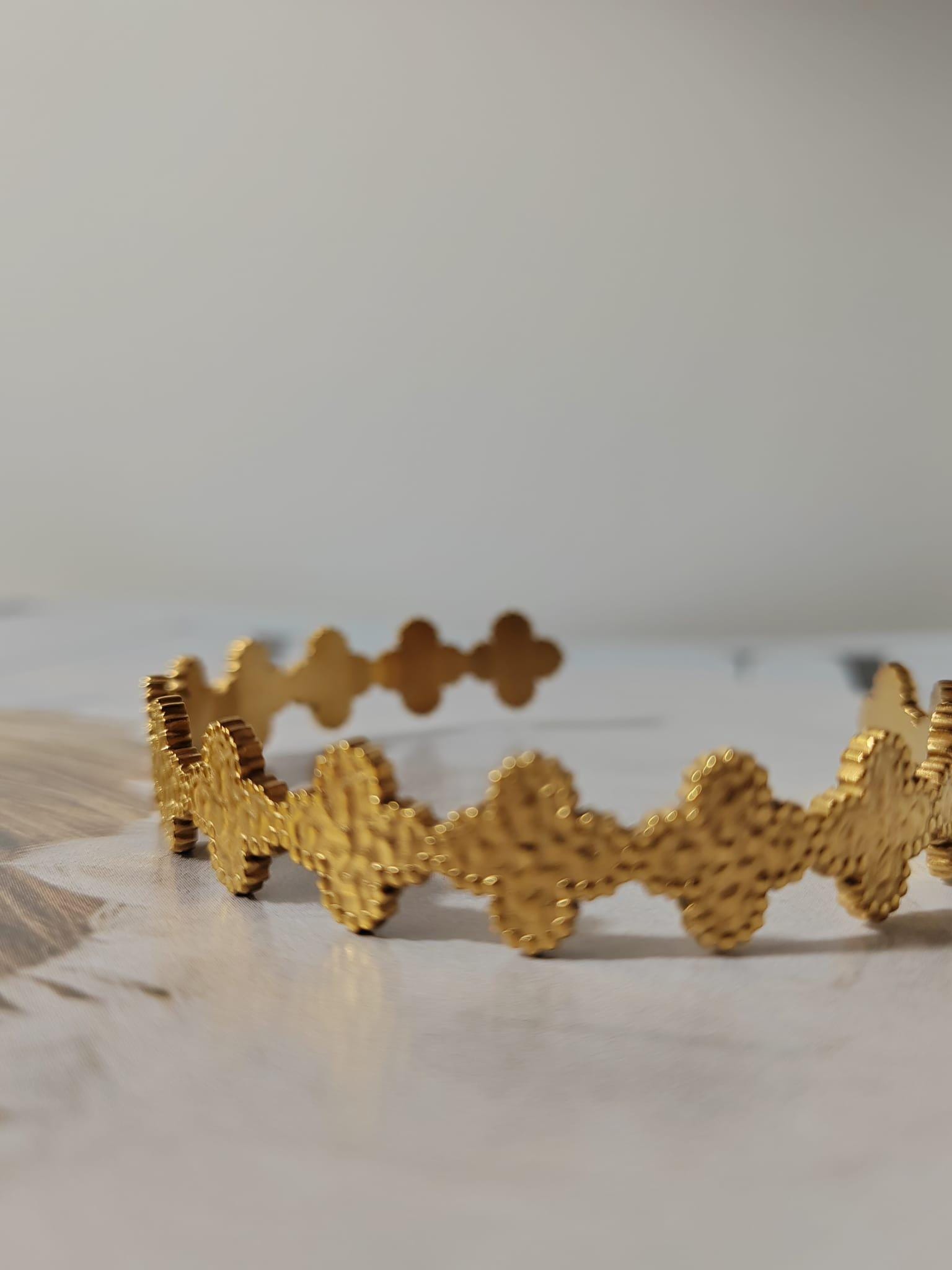 Bracciale trifoglio in acciaio inossidabile placcato oro - Italia