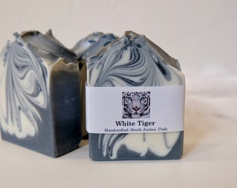 Savon artisanal hydratant entièrement naturel Tigre blanc fait main - Nearly Naked Soapery