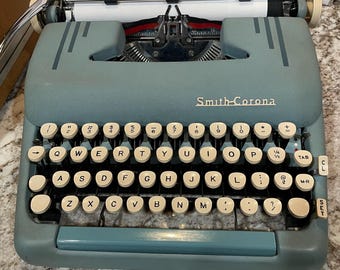 FREE SHIPPING 1954 Smith Corona Silent Super Typewriter Good