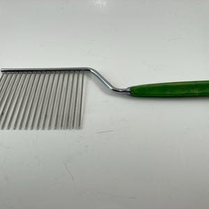Vintage Angel Food Cake Cutter Server with Green Bakelite Handle, Mid Century Cake Cutter