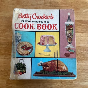1961 Betty Crocker Cookbook: First Edition, Rustic Condition