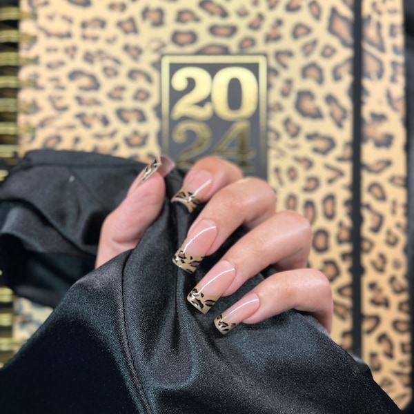 Sunset Nails ‘cheetah 24’ medium