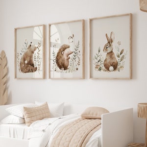 Láminas de guardería de Woodlands: arte de pared de género neutro, descarga digital de animales del bosque, juego de 3: decoración de habitación infantil con oso, conejo y erizo