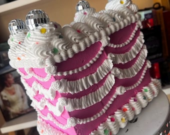 Scatola di punte per torta finta