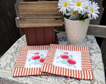 APPLES VINTAGE TABLECLOTH -Pot Holders - Set of 2 - Candle Mat - Red  -Mug Rug- Snack Mat Collectibles By Cyn - Cyndy Fahey Designs