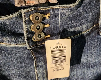 Nuevo Vaqueros pitillo Torrid de tiro alto TALL