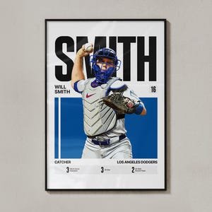 Puede incluir: Un póster enmarcado con Will Smith, receptor de los Dodgers de Los Ángeles, en acción. La imagen muestra a Smith lanzando una pelota de béisbol, vistiendo un uniforme de receptor azul y blanco. El póster incluye el texto "SMITH" y "WILL SMITH" con el número "16".