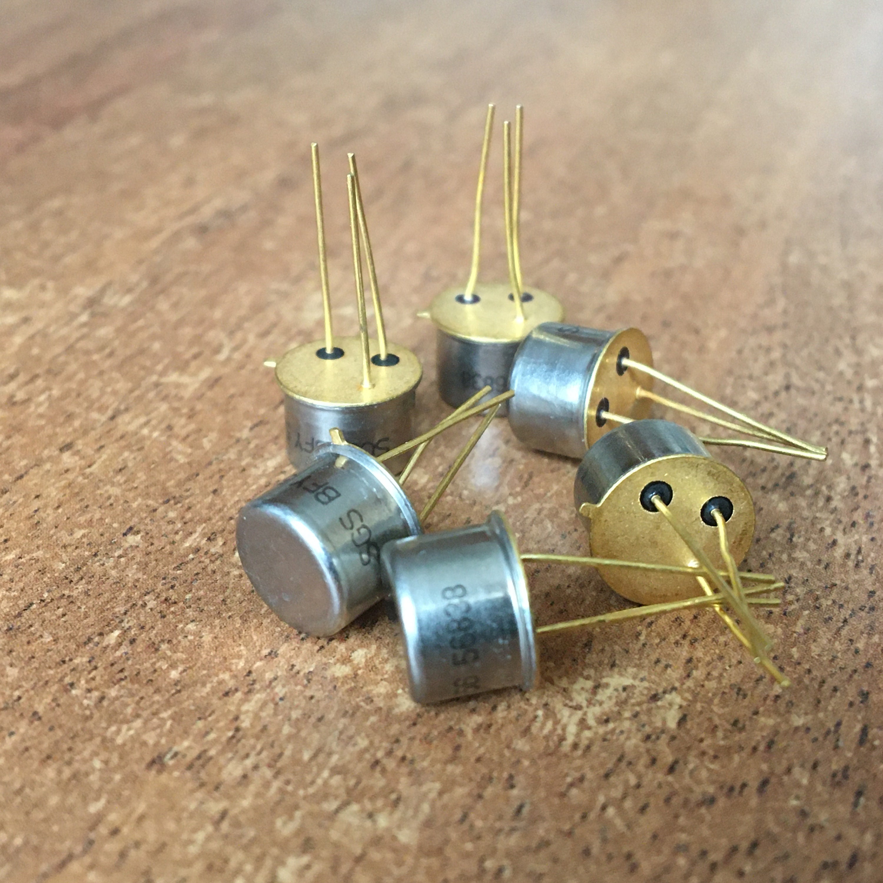 Transistor Gold Vintage BFY56 SGS TRANSISTOR NOS Gold - Etsy