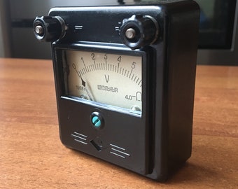 1968 Voltmeter Laboratory Vintage Analog meters Bakelite case Electronic gadget Steampunk parts Industrial tools Measuring instrument USSR