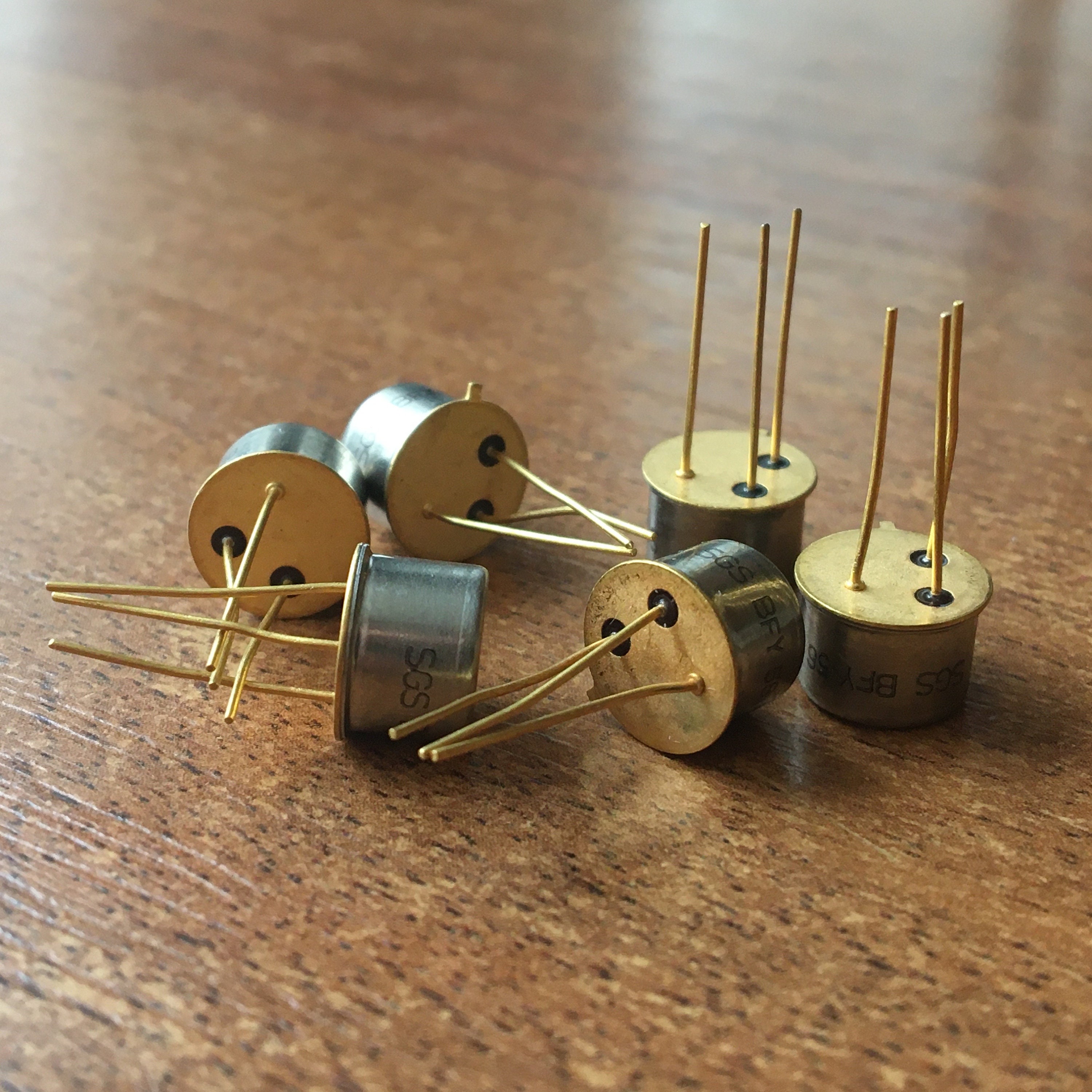 Transistor Gold Vintage BFY56 SGS TRANSISTOR NOS Gold - Etsy