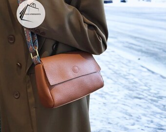 Small Leather Handbag For Women | Shoulder Bag | Crossbody Bag | Laptop Bag | Premium Leather Handbag | Travel Purse | Leather Bag