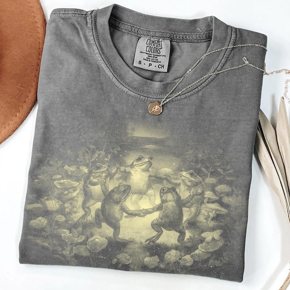 Comfort Colors Frog Dance T-Shirt, Vintage Fairycore Cottagecore Tee, Whimsical Pond Nature Shirt, Frog Lover Gift for Her Him