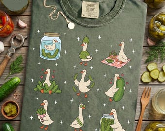 Pickle Lover Silly Goose Shirt - Funny Pickle Jar Goose Meme Shirt, Pickle Princess Cucumber Lover Gift, Vegetarian Foodie Shirt