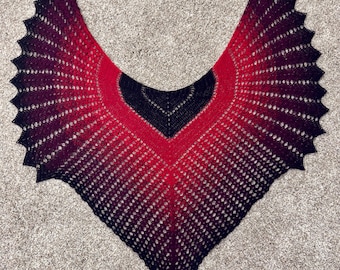 Sciarpa all'uncinetto Ultimate Sacrifice taglia extra large "Wings" rosso/nero