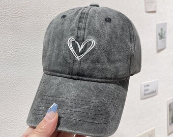 Washed Vintage Heart Embroidered Baseball Cap - Distressed Cotton Hat for Women, Casual Retro Style Cap, Unique Gift Idea - FREE Delivery