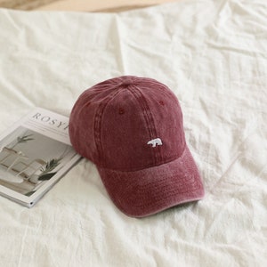 Casquette brodée avec ours en dessin animé Accessoire élégant et amusant Idéal pour les aventures en plein air Cadeau d'anniversaire attentionné Livraison gratuite image 8