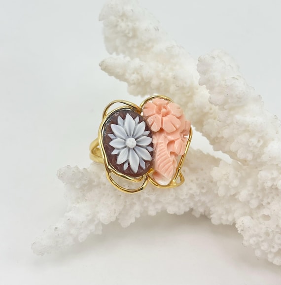Ring in 925 SILVER gold plated, natural pink CORAL hand-engraved from the Pacific Ocean, CAMEO engraved on shell