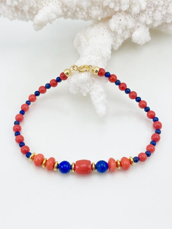 Bracelet in natural red CORAL from the Mediterranean Sea, spheres in natural LAPIS LAZULI with clasp in 925 SILVER gold plated