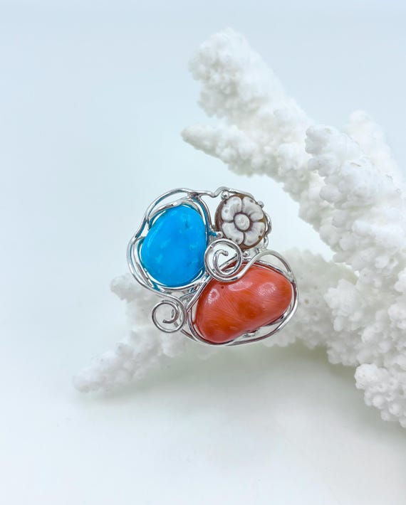 Multi-stone ring with natural shapes of natural red CORAL and natural TURQUOISE and CAMEO engraved on shell with 925 silver
