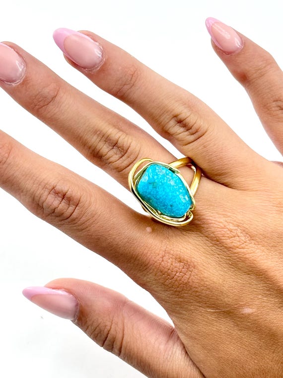 Ring in stabilized TURQUOISE from Arizona and setting in gold-plated 925 SILVER