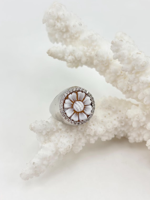 Pinky ring with hand-engraved floral CAMEO on MADAGASCARIENSIS Cassis shell, set in 925 SILVER and zircons