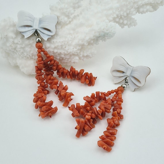 Bow earrings with engraved cameo on Cassis Madagascariensis shell, Mediterranean coral, 925 silver