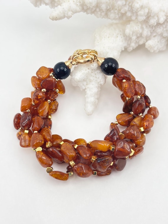 Bracelet in BALTIC AMBER and golden hematite hearts, gold-plated 925 silver clasp