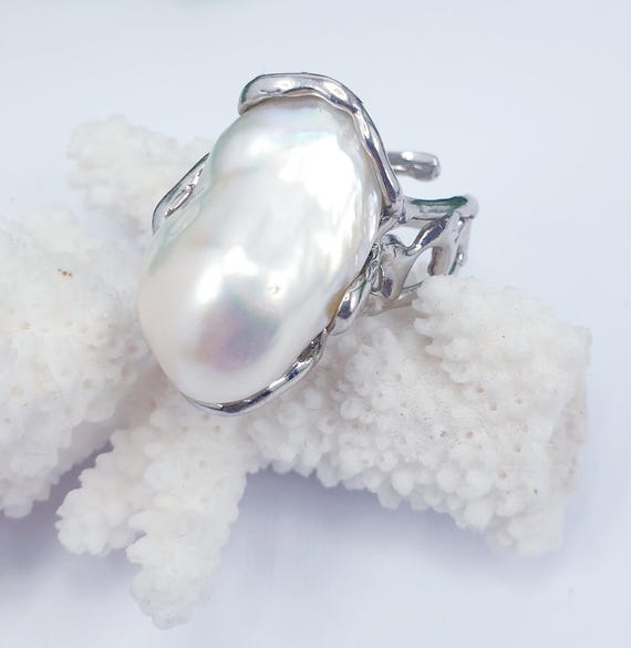Baroque Pearl Ring
