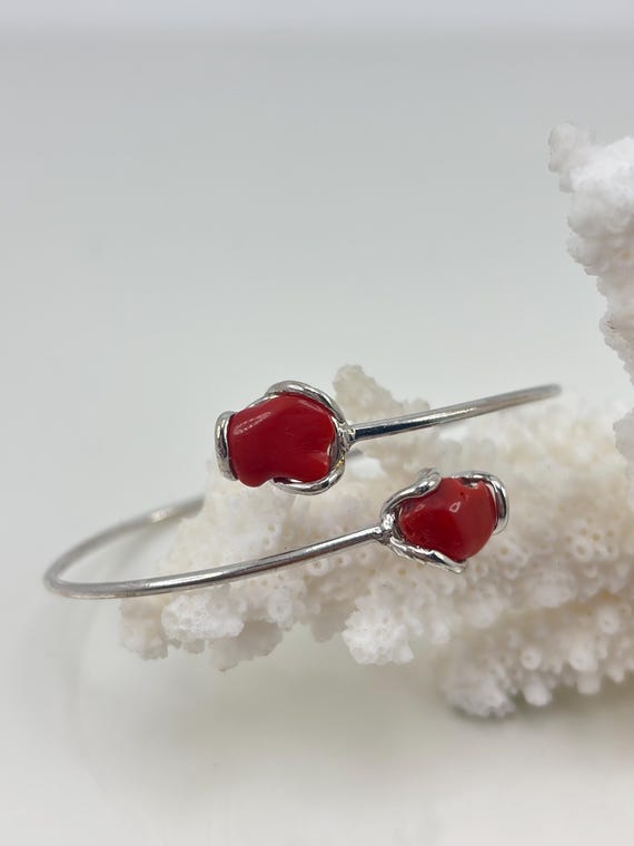 Rigid bracelet in red CORAL from the Mediterranean Sea and 925 silver