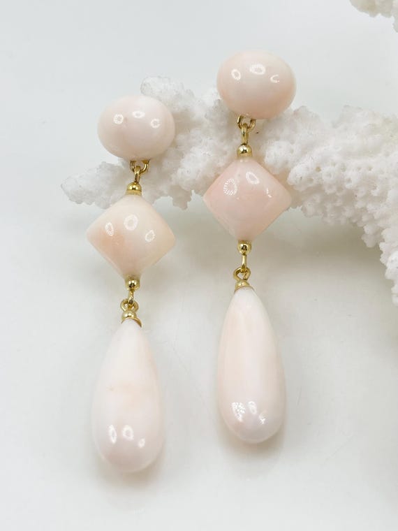 Stud earrings in pink CORAL from the Pacific Ocean set in gold-plated 925 SILVER