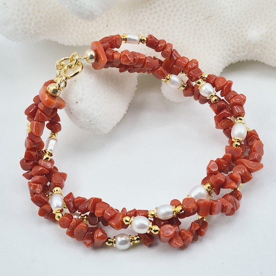 Mediterranean red coral and freshwater pearl bracelet, gold-plated 925 silver.