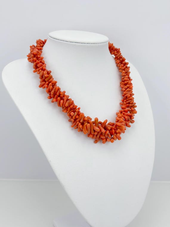 3-strand torchon necklace in SCIACCA CORAL from the Mediterranean Sea and 925 SILVER clasp