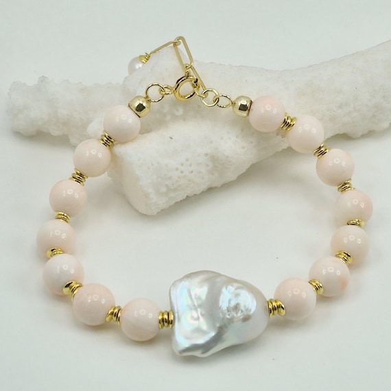 Pink coral bracelet, central baroque pearl, gold-plated 925 silver, Italian craftsmanship