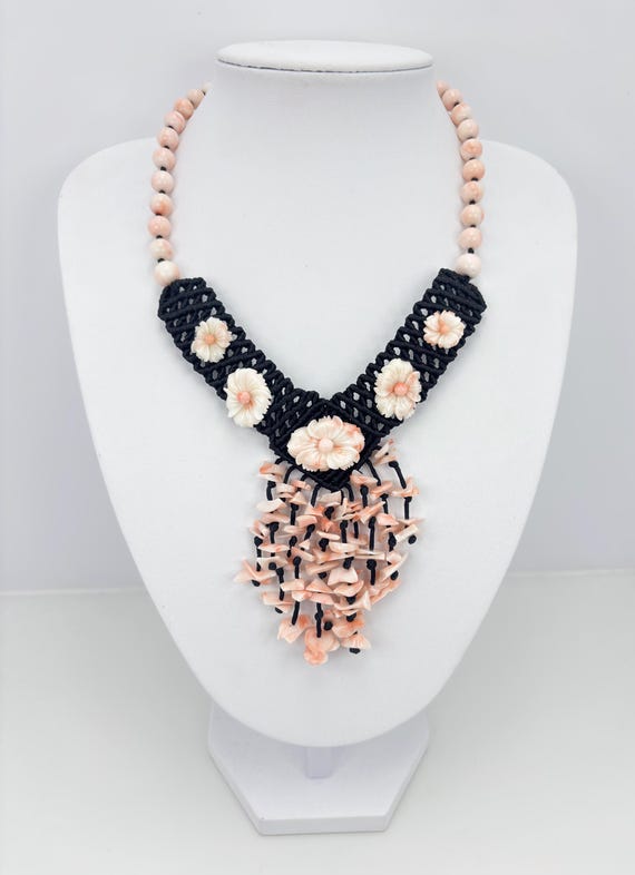 Necklace in fabric and natural pink CORAL from the Pacific Ocean, gold-plated 925 silver clasp