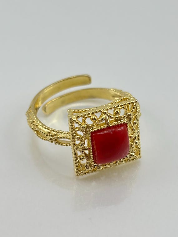 Coral ring from the Mediterranean Sea, set in gold-plated 925 silver