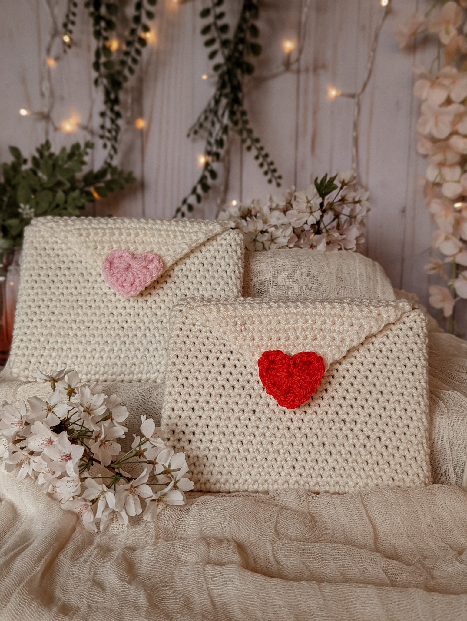 Kindle Sleeve, Crochet Kindle Sleeve, Love Letter Kindle Sleeve, Book Gifts, Kindle Protection