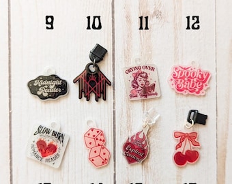Bookish Kindle Charms – Staubschutzstecker Für Ladeanschlüsse (Typ C & Lightning) Aus Acryl, 2er Set