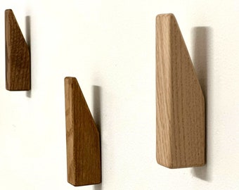 Ganci da parete in rovere, ganci montati a parete, decorazione da parete, organizzatore d'ingresso, portaoggetti da parete in legno, gancio appendiabiti, ganci da parete decorativi, regalo di decorazioni per la casa, arte da parete