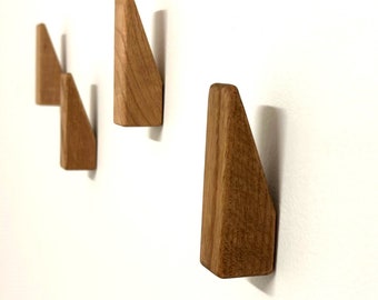 Ganci da parete in rovere, ganci montati a parete, decorazione da parete, organizzatore d'ingresso, portaoggetti da parete in legno, gancio appendiabiti, ganci da parete decorativi, regalo di decorazioni per la casa, arte da parete