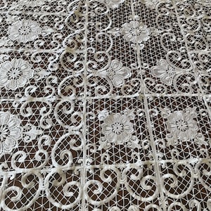 Venetian Lace TableCloth, discover elegance. zdjęcie 2