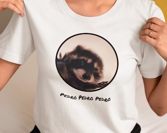 Pedro Raccoon Camiseta / meme animal Camiseta / Viral Pet Camiseta