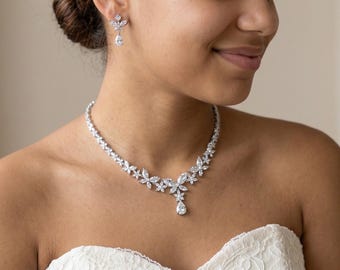 Elegante conjunto de joyas nupciales: collar y pendientes de plata para la novia, collar llamativo chapado en platino, conjunto de joyas de boda, regalo para ella.