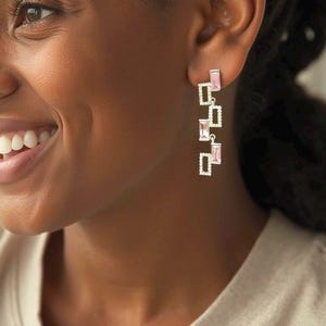 Superbe boucle d'oreille rose, cadeau personnalisé avec une note manuscrite, boucles d'oreilles pendantes pour oreilles sensibles, cadeau qui ne ternit pas pour elle