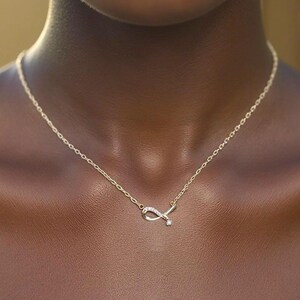 Collier unique avec pendentif à breloques, collier chaîne plaqué or, cadeau personnalisé, note manuscrite, collier d'été, cadeau d'anniversaire pour elle