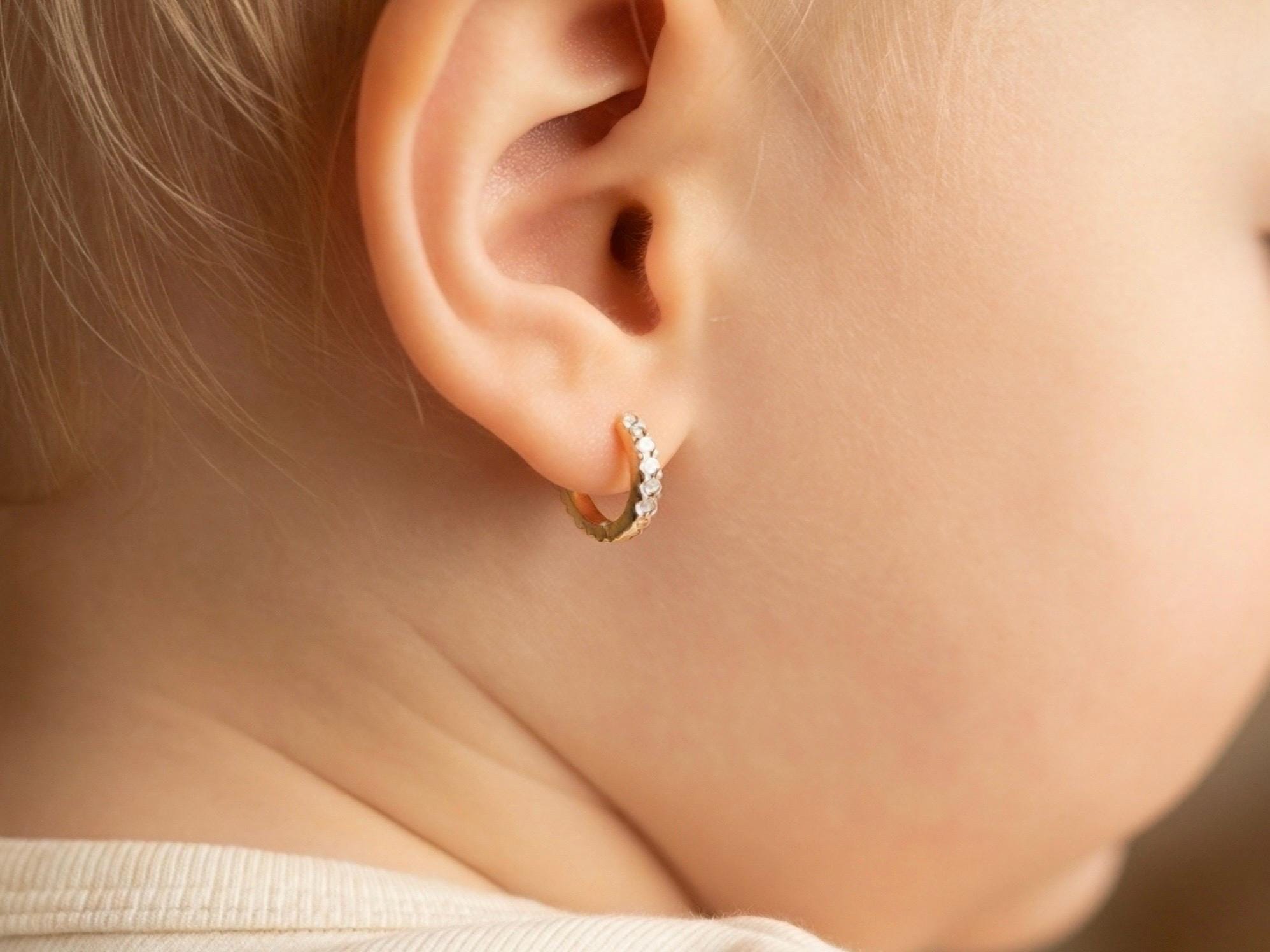 HANLI Zilveren oorbellen voor dames Trendy S925 Sterling Zilver vergulde zeester oorbel Sierlijk lichtgewicht Minimalistisch Eenvoudig Zomer strand thema Hypoallergene sieraden