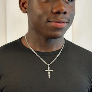Collier pendentif croix en argent pour homme avec note manuscrite, chaîne avec pendentif croix en diamant, idée cadeau de bijoux d'anniversaire parfaite pour petit ami