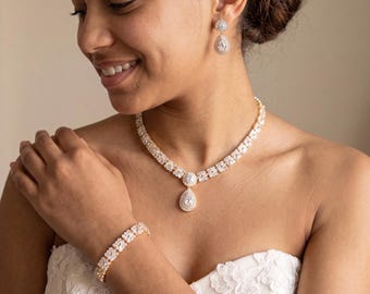 Gouden en zilveren bruidssieradenset met armband, set van 4, trouwsieraden voor de bruid, moeder van de bruid/bruid ketting, oorbellen en armband set, kerstsieraden
