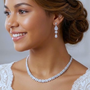 Beautiful Bridal Jewelry Set for Bride, Dainty Necklace & Earring Set, Sparkling Silver Statement Necklace, Wedding Jewelry Set Gift for Her image 1
