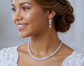 Beautiful Bridal Jewelry Set for Bride, Dainty Necklace & Earring Set, Sparkling Silver Statement Necklace, Wedding Jewelry Set Gift for Her